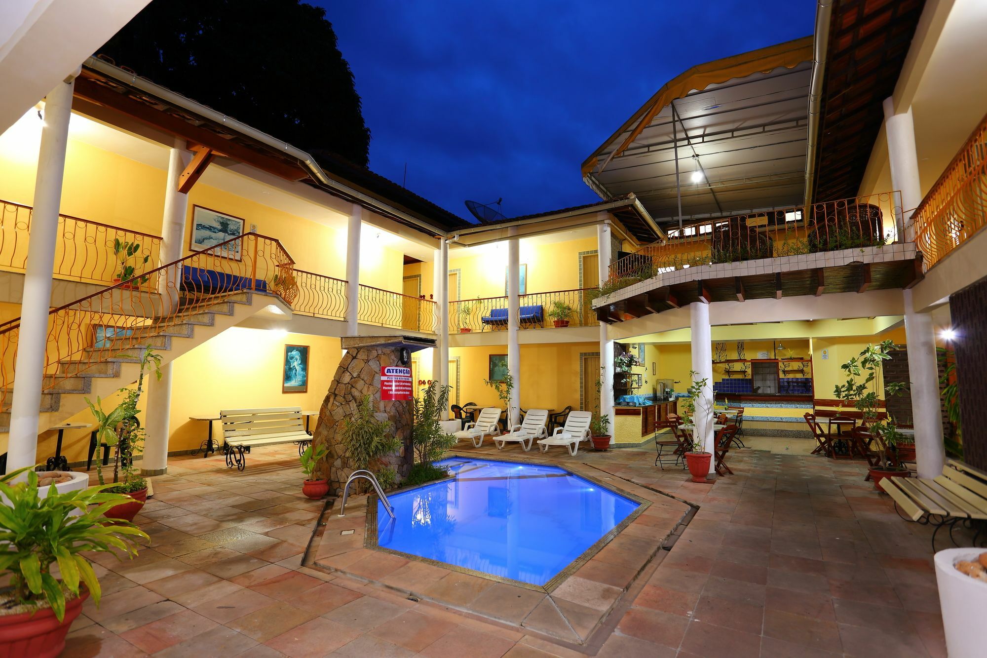 Marlim Porto Hotel